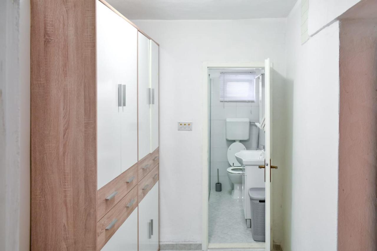 Apartman Karmen Apartment Kaštela Екстериор снимка